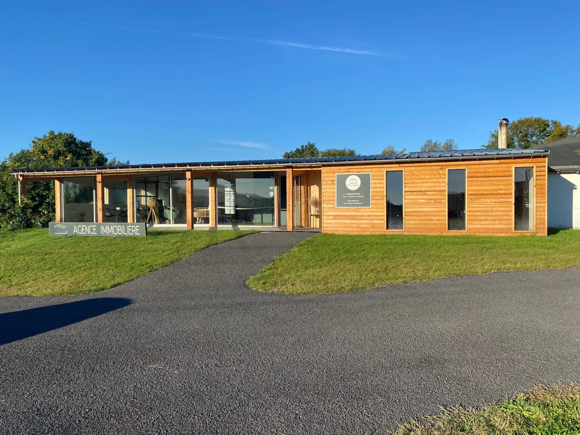 L’agence Fueyo Immobilier, 2, route de La Roche-Blanche à Orcet